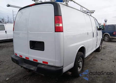 2015 Chevrolet Express 2500 Work Van z USA, uszkodzony, nr VIN 1GCWGFCF1F1160223